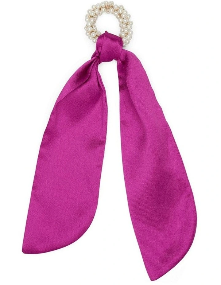 Faye Scrunchie in Cerise