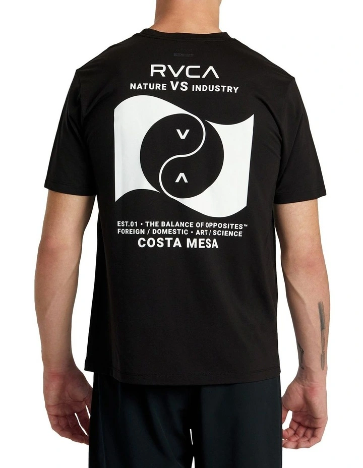 Balance Banner T-shirt in Black