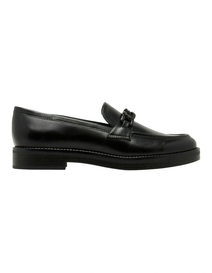 Betta Loafer in Black