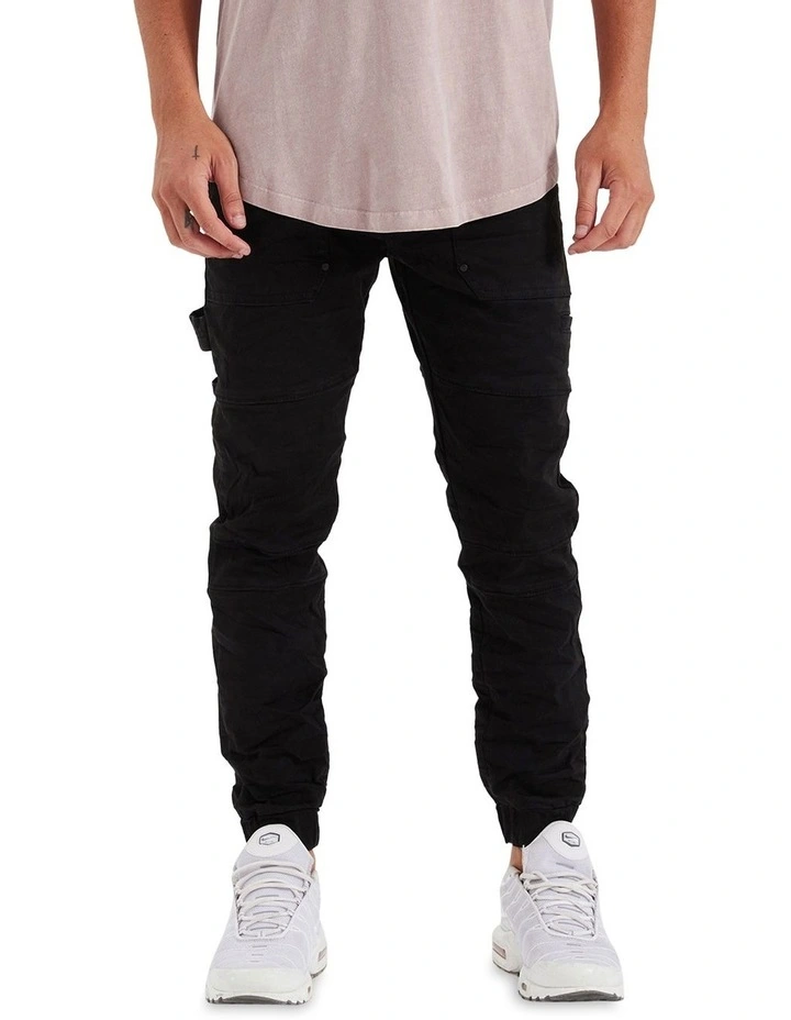 Hawk Fashion Jogger in Jet Black