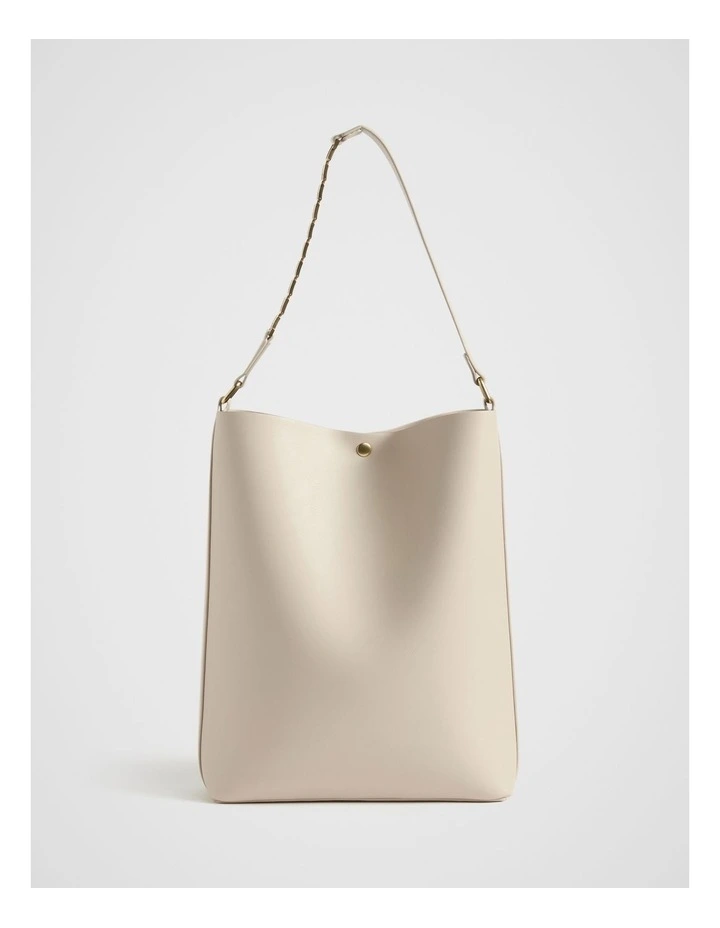 Chain Tote in Vanilla