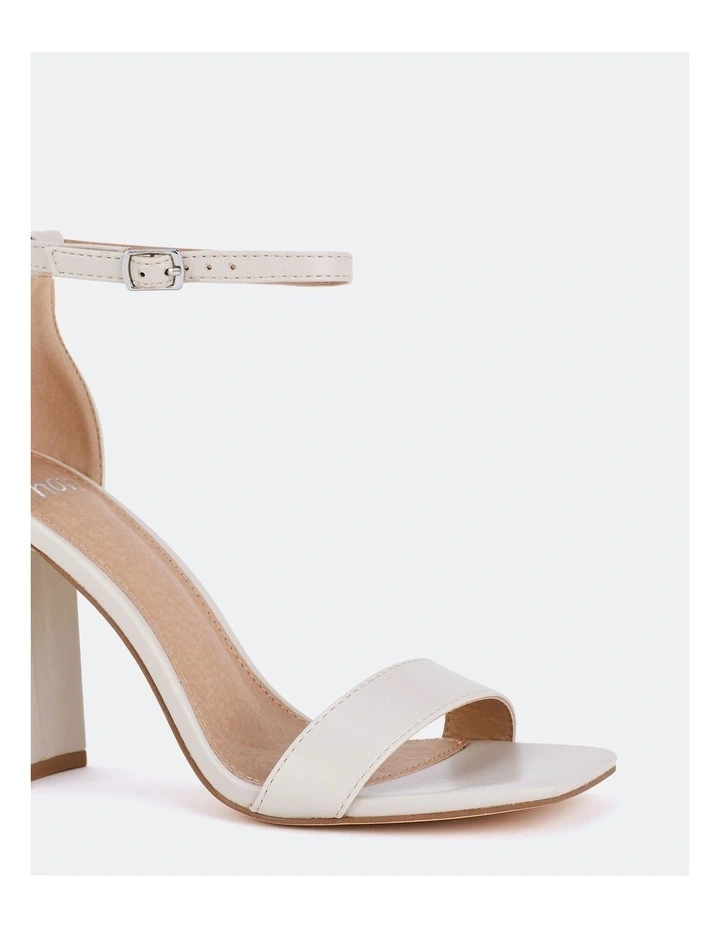 Lando Heels in Cream