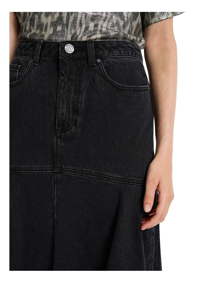 Jay Denim Midi Skirt in Washed Black