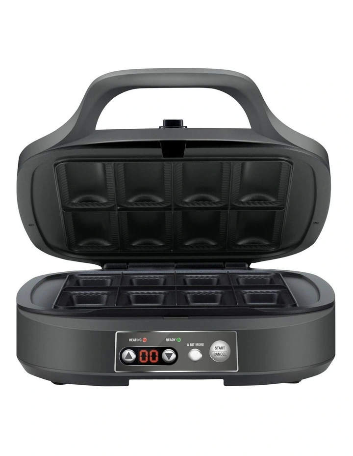The Quick and Easy Pie Maker in Black LPI285GRY2IAN1