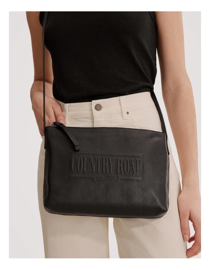 Heritage Leather Crossbody Bag in Black