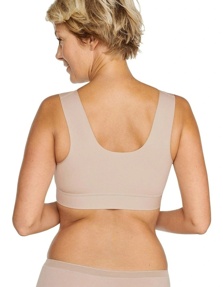 Wellness Cotton Wirefree Front Close Bra in Light Beige