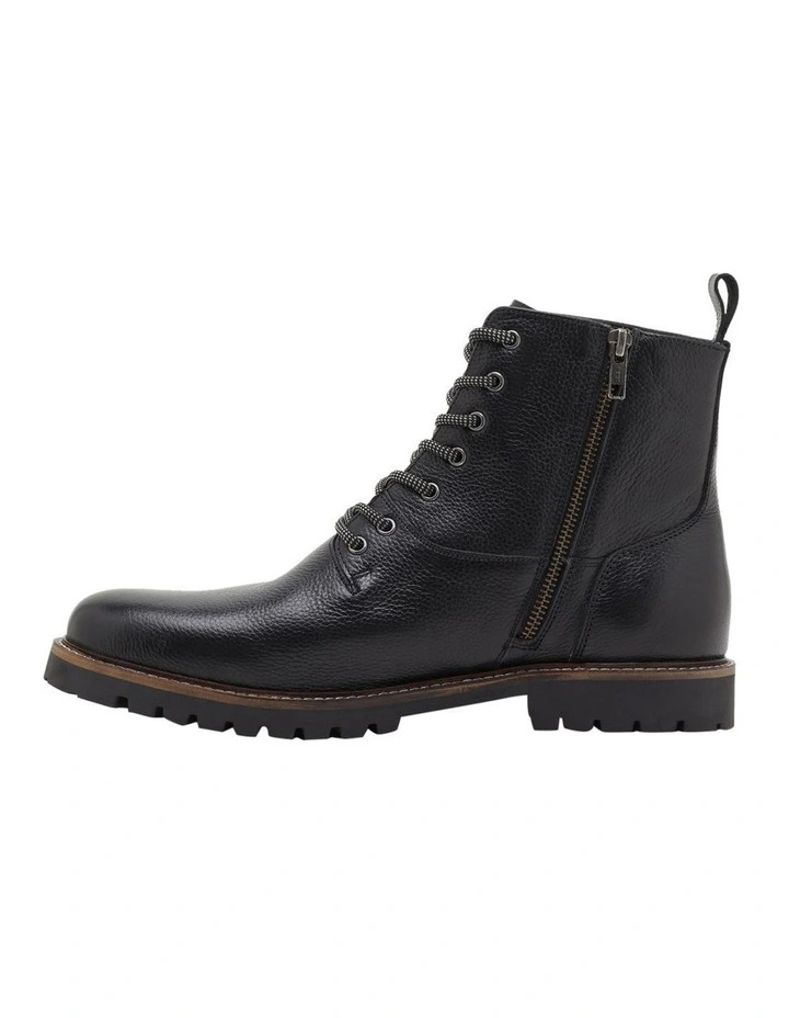 Regent Leather Urban Boot in Black