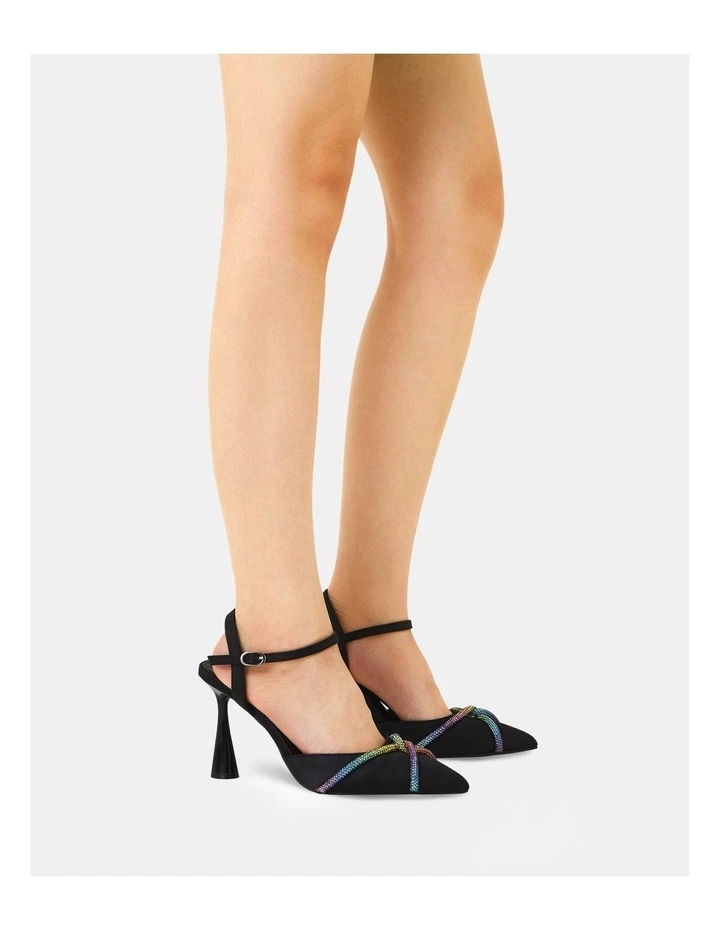 Yowie Heels in Black