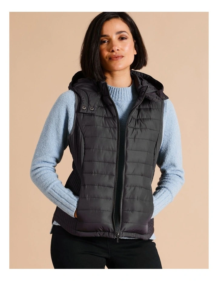 Recycled Polyester Straight Quilted Vest With Removable Hood In Storm
