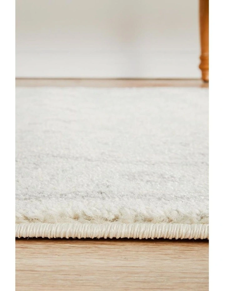 Evoke Transitional Rug in Winter White