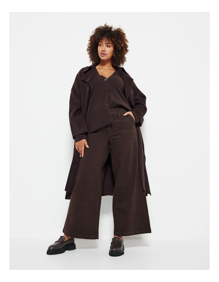 Side Pocket Jeans in Raisin