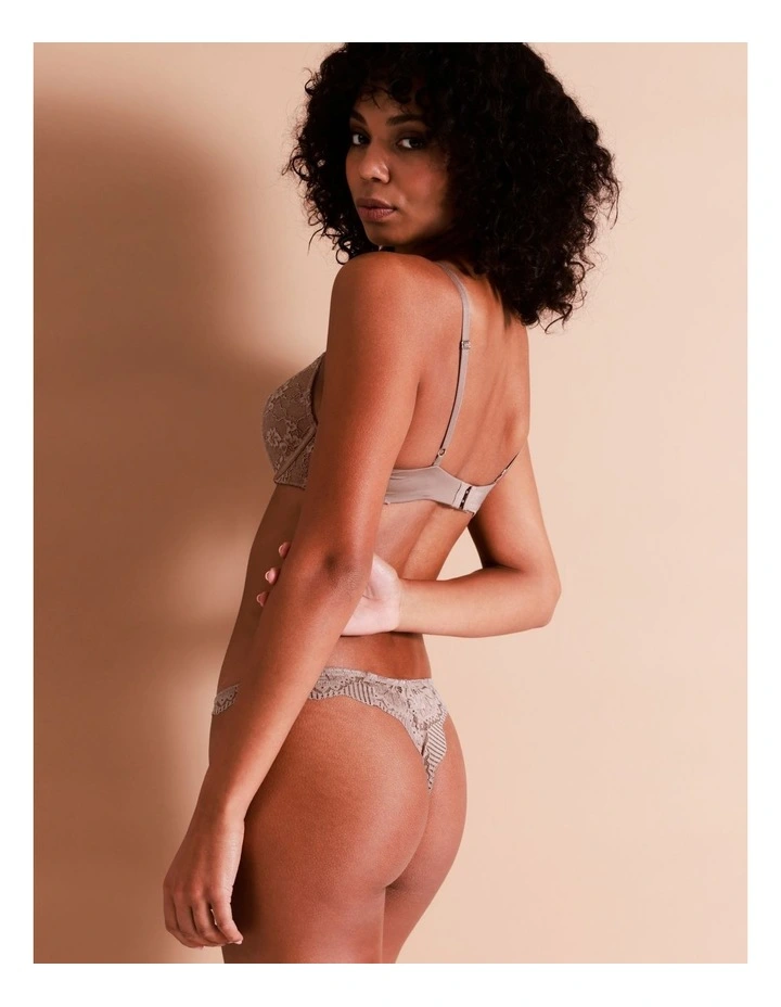Lace Underwear G-String in Dusty Pink