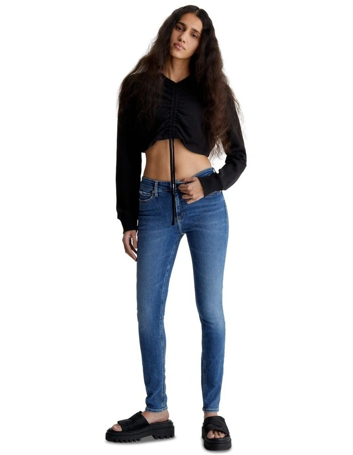 Mid Rise Skinny Jeans in Denim Dark