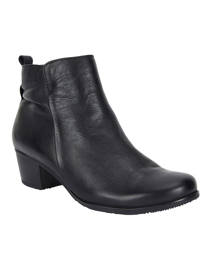 Brady Black Glove Boots