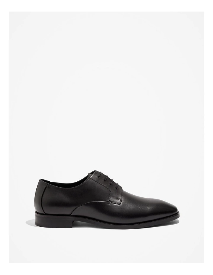 Travel Derby Shoes in Black