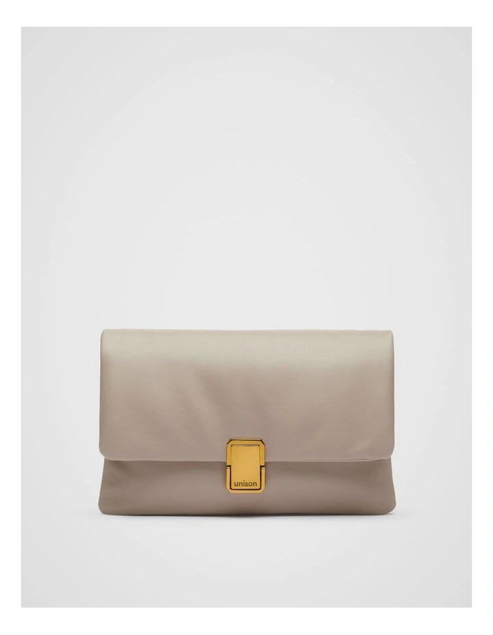 Aria Shoulder Bag in Brown