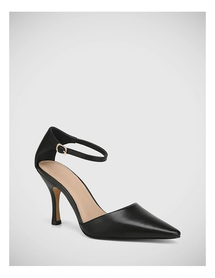 Theo Leather Pump in Black