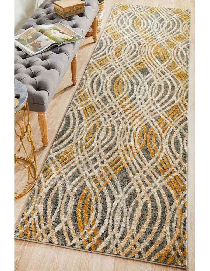 Dreamscape Flurry Modern Rug in Rust