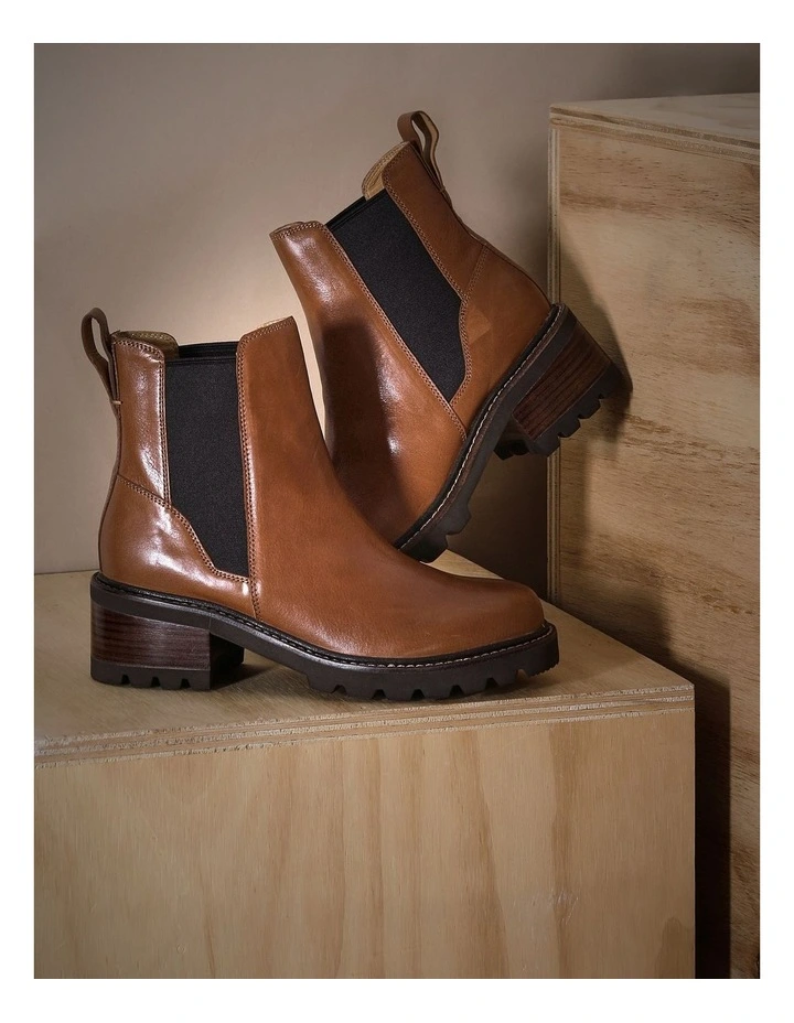Dakota Boot in Tan