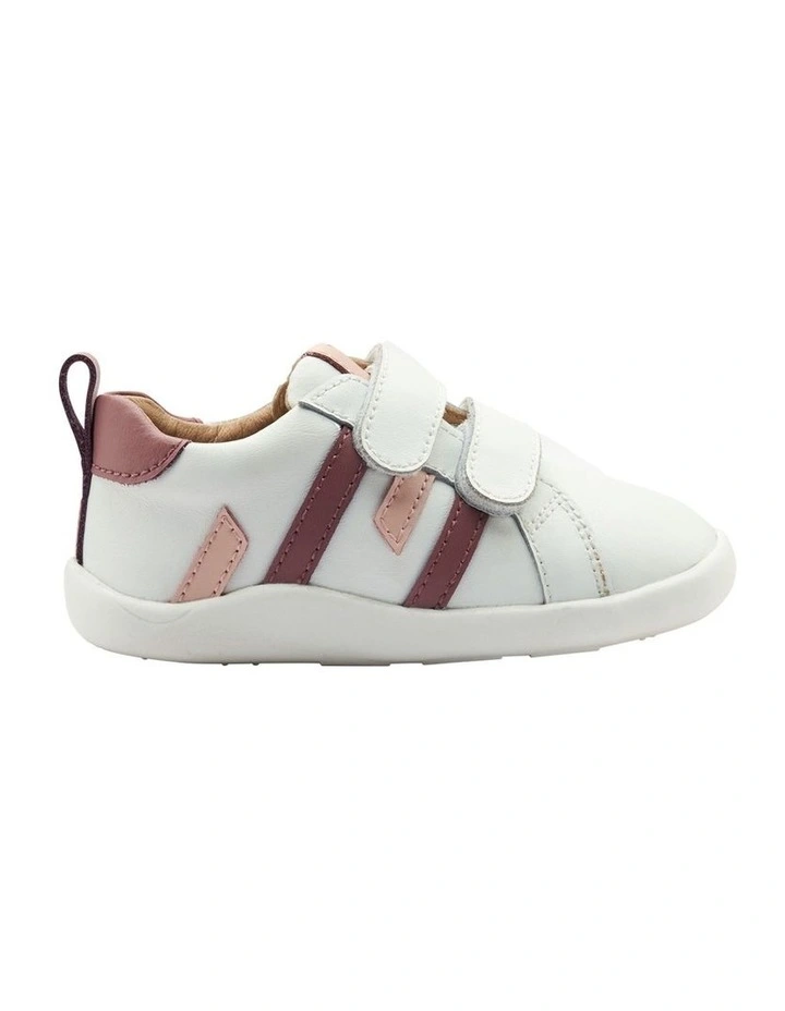 Destin Ground Sneakers in White