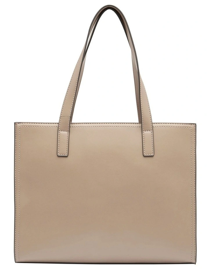 Rowlf Carryall Tote Bag in Camel