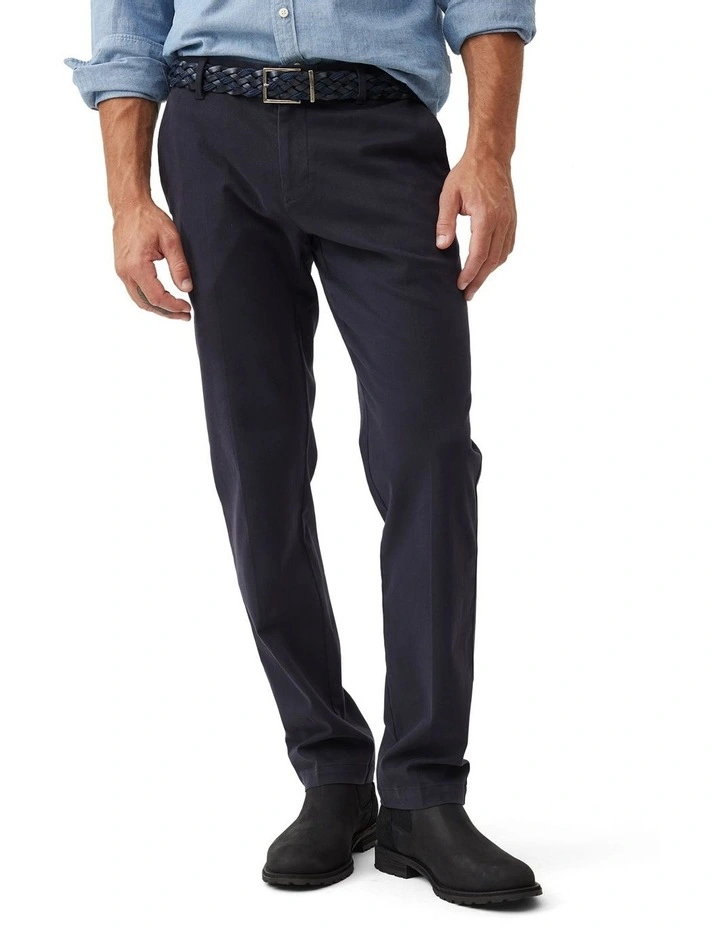 Hanmer Springs Straight Regular Leg Pant in Marine