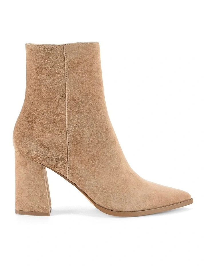 Willing Ankle Boots in Walnut