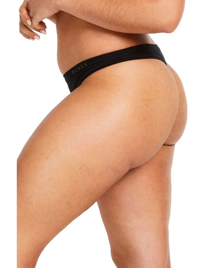Seamless Gee in Black