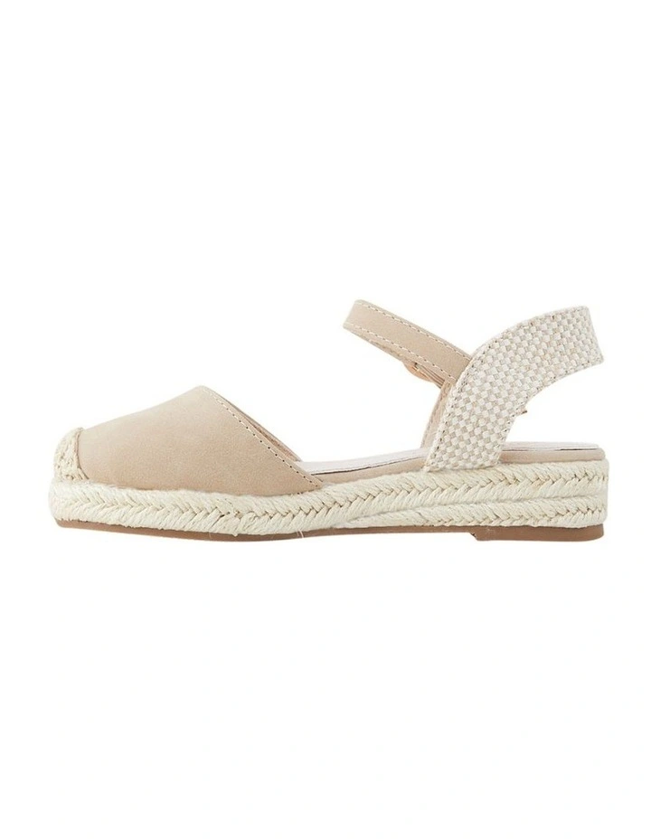 Louisa Sandals in Tan