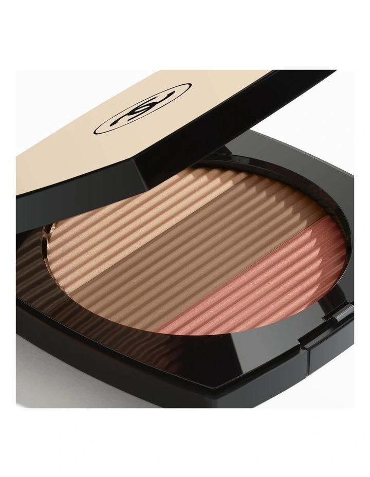 LES BEIGES Healthy Glow Sun-Kissed Powder
