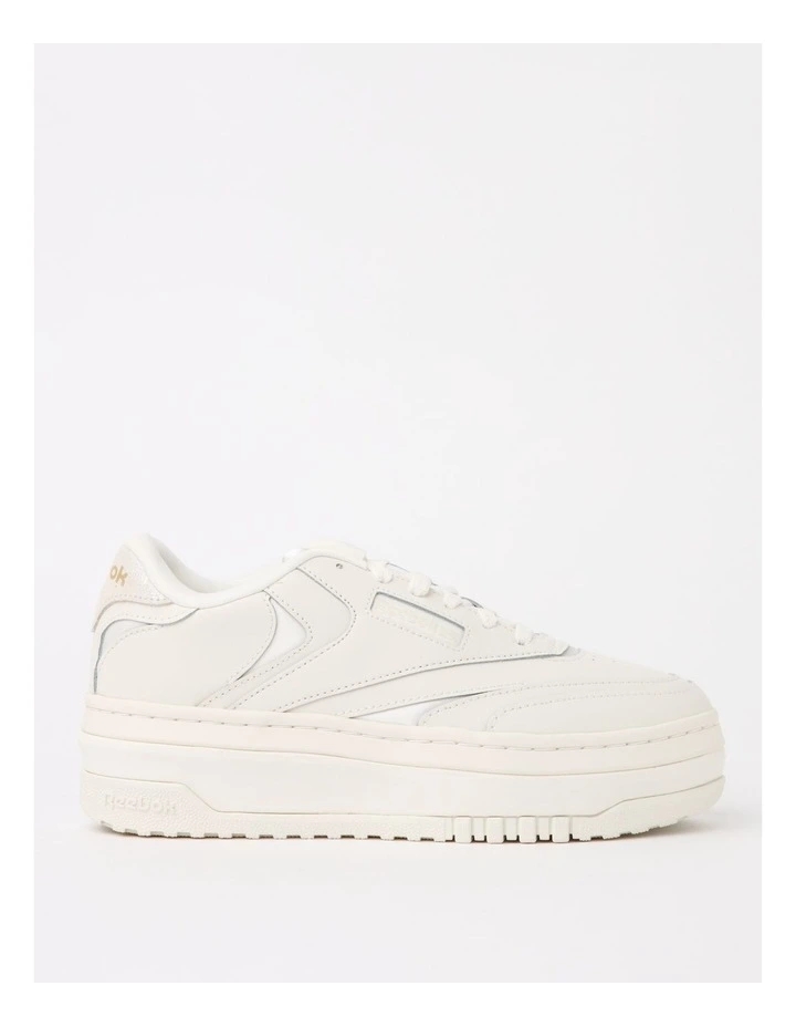 Club C Extra Sneakers in Ie1617 Chalk/Alabast