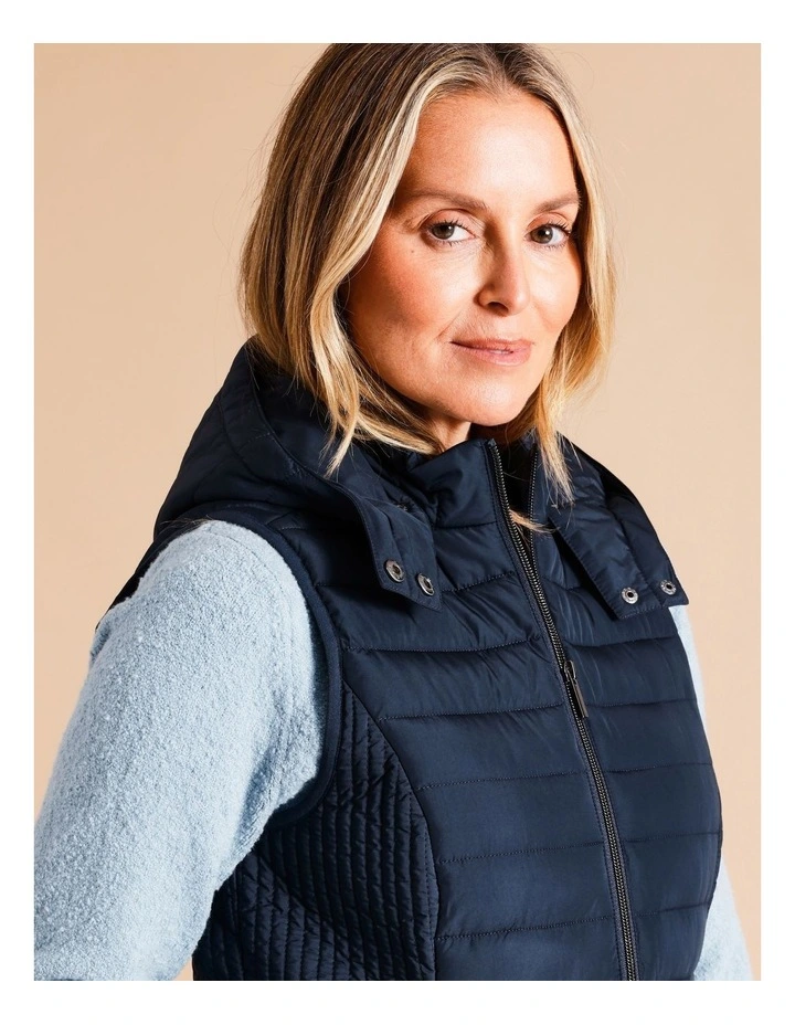 Recycled Polyester Straight Quilted Vest With Removable Hood In Navy