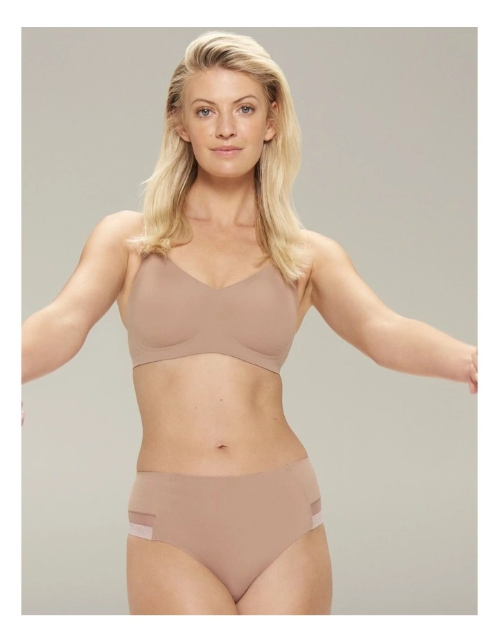 Comfit Collection Wirefree Bra in Mocha