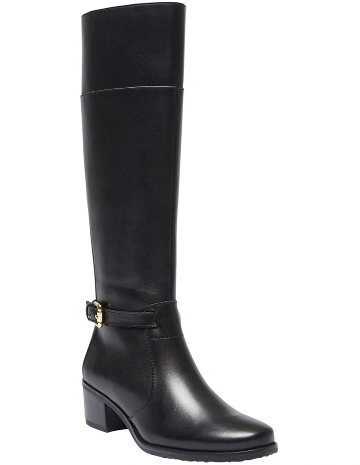 Junction Boots In Black Glove