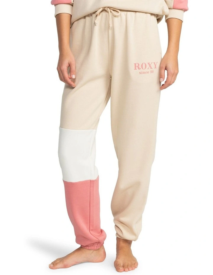 Sunset Waves Joggers in Brazilian Sand