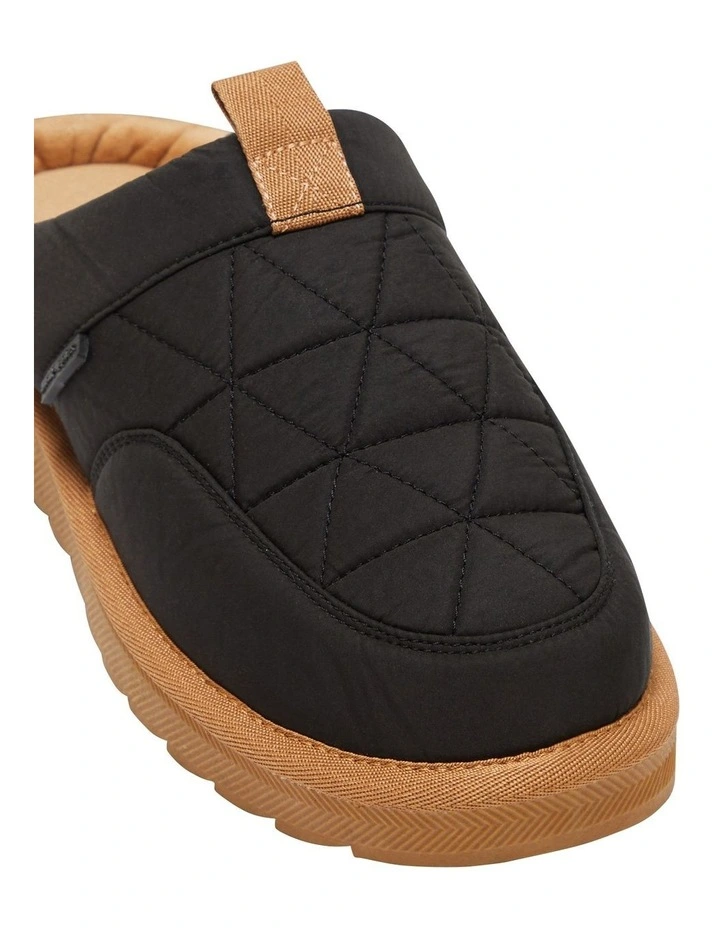 Puffstar Slipper in Black
