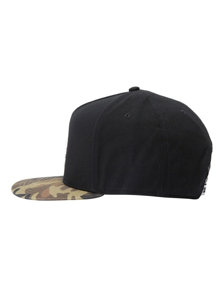 Dyenotts Snap Hat in Black/Woodland Camo