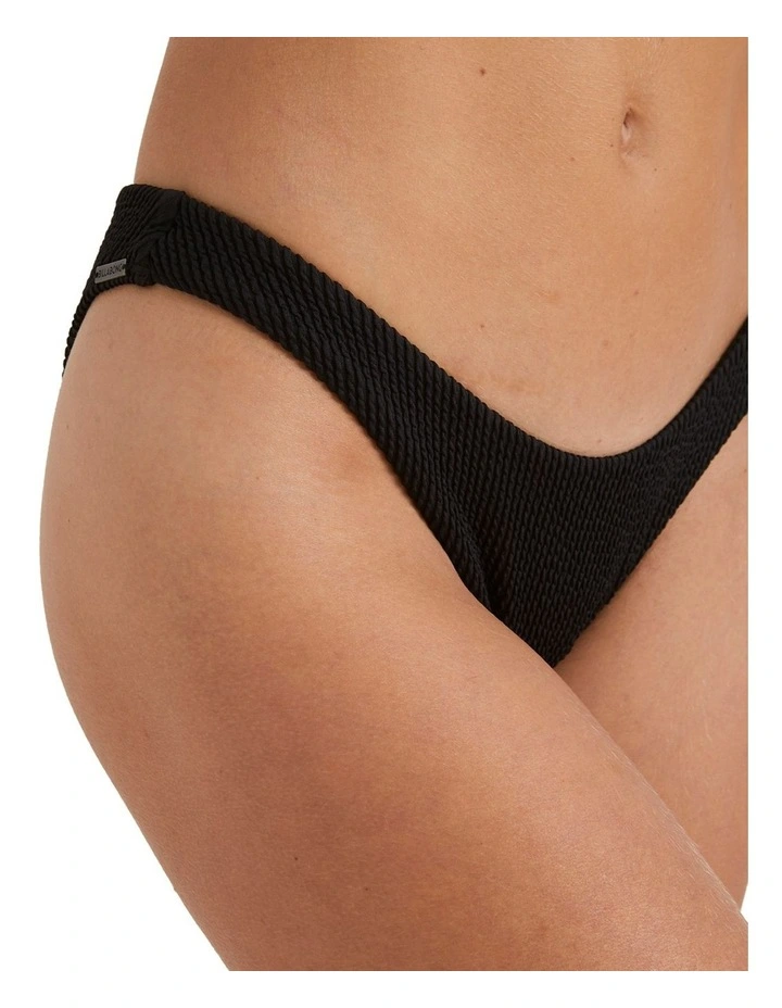 Summer High Hike Bikini Bottom in Black Sands