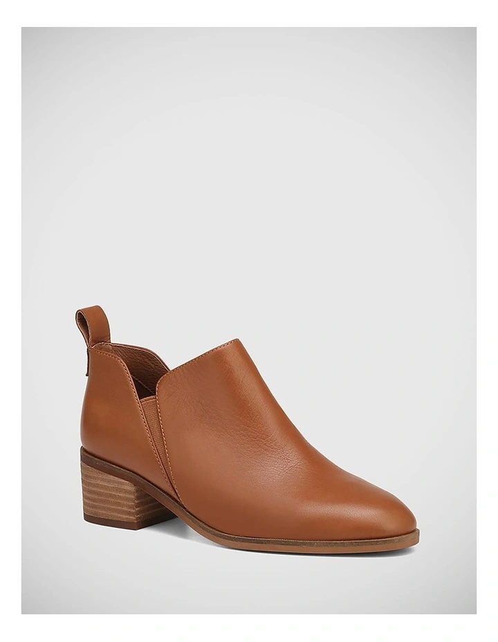 Indy Leather Ankle Boot in Dark Cognac