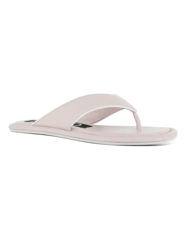 Issac Flat Sandals in Pink