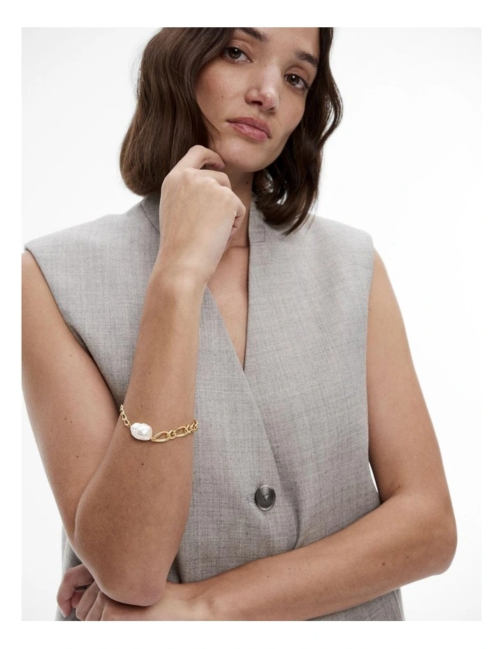 Baroque Pearl Bracelet in Satin Gold