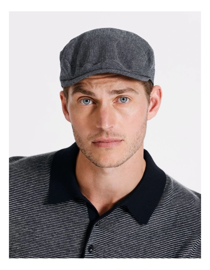 Driving Cap in Navy