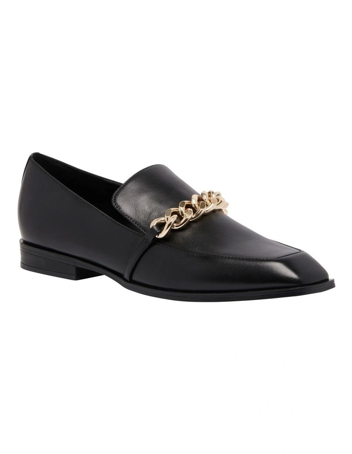 Onxe Loafer in Black