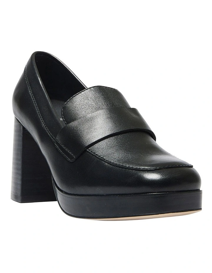 Hume Heeled Shoes in Black Leather