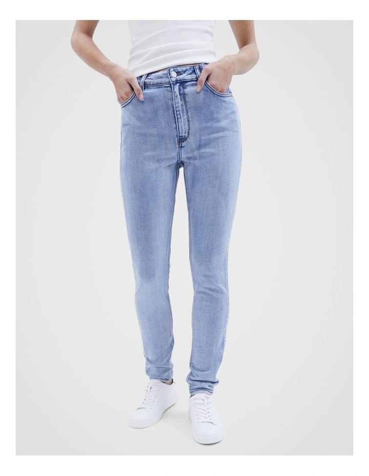 Classic High Rise Skinny Jean in Light Blue