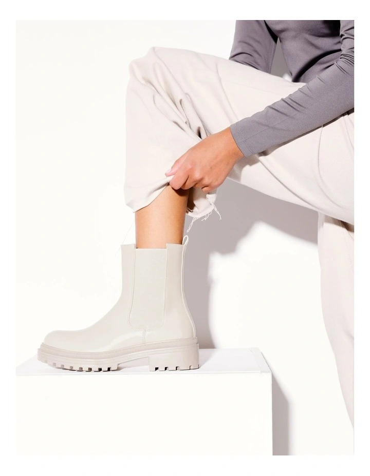 Yolanda Boot In Vanilla