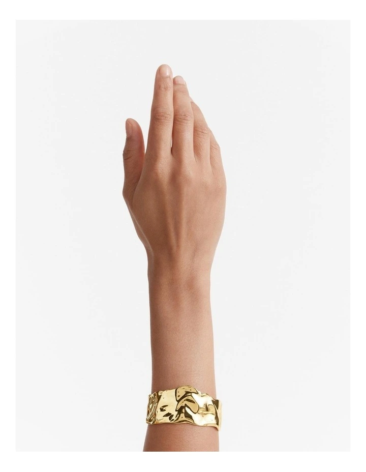 Kamino Cuff Bracelet in Gold