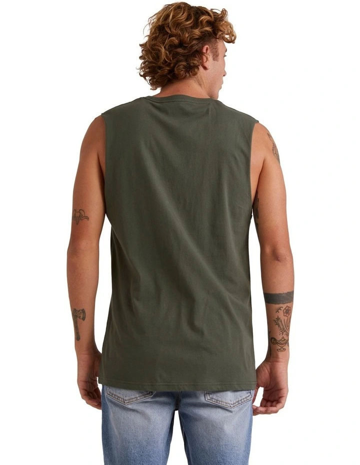 Omni Check Turn Sleeveless Muscle T-shirt in Climbing Ivy