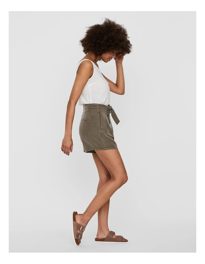 Mia Loose Summer Shorts in Tan