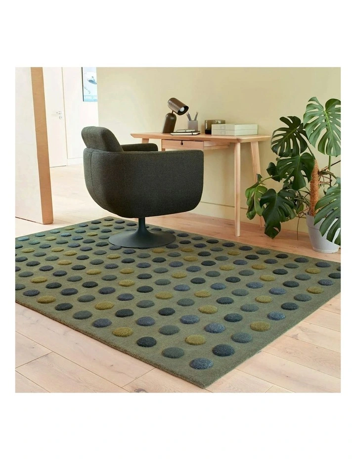 Asiatic Dotty Rug in Green